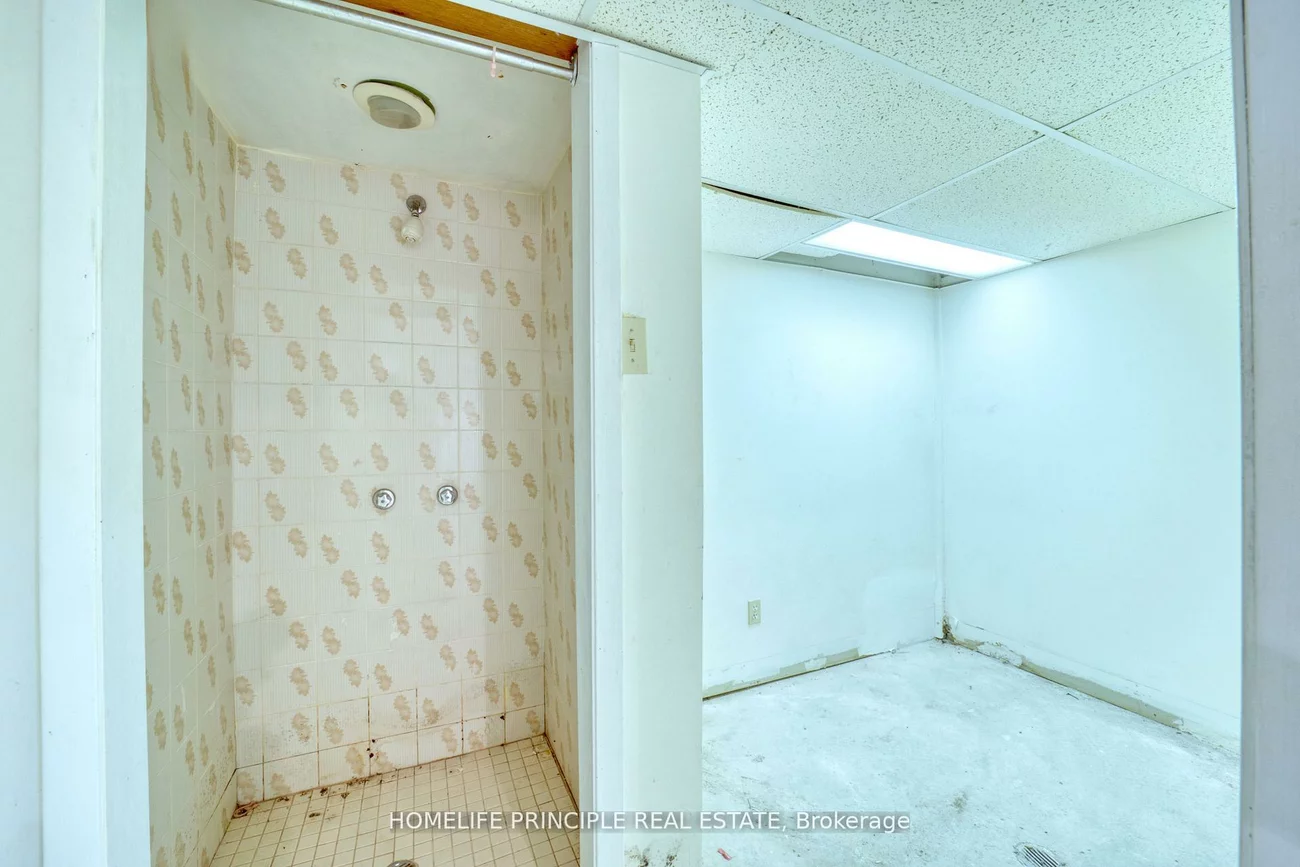 983, Dupont, Dovercourt-Wallace Emerson-Junction, Toronto