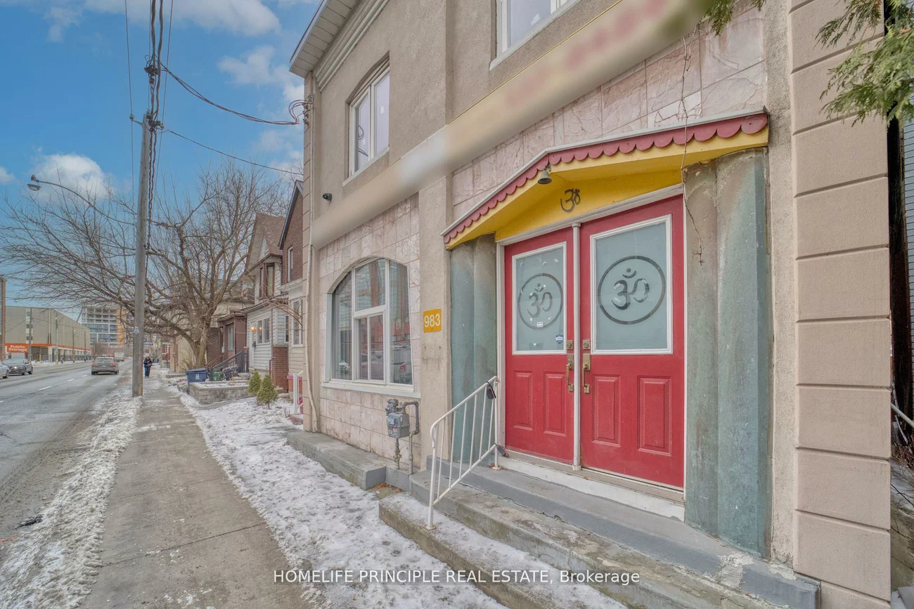 983, Dupont, Dovercourt-Wallace Emerson-Junction, Toronto