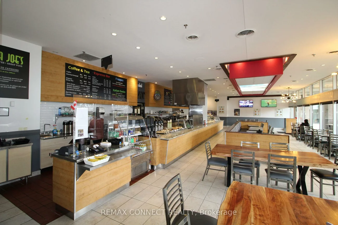 405, The West Mall, Princess-Rosethorn, Toronto
