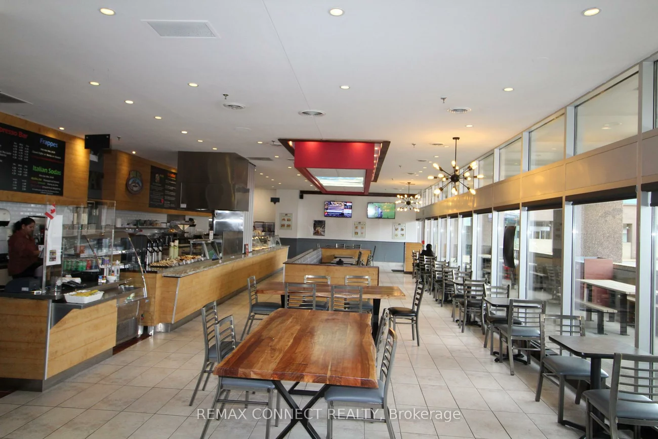 405, The West Mall, Princess-Rosethorn, Toronto