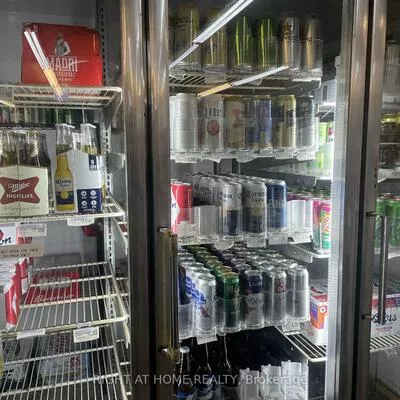 Commercial for sale, 838, Roselawn, Briar Hill-Belgravia, Toronto
