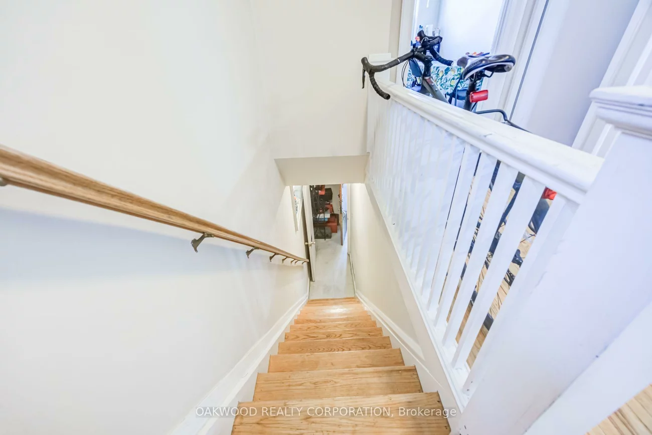 2449, ST CLAIR, Junction Area, Toronto