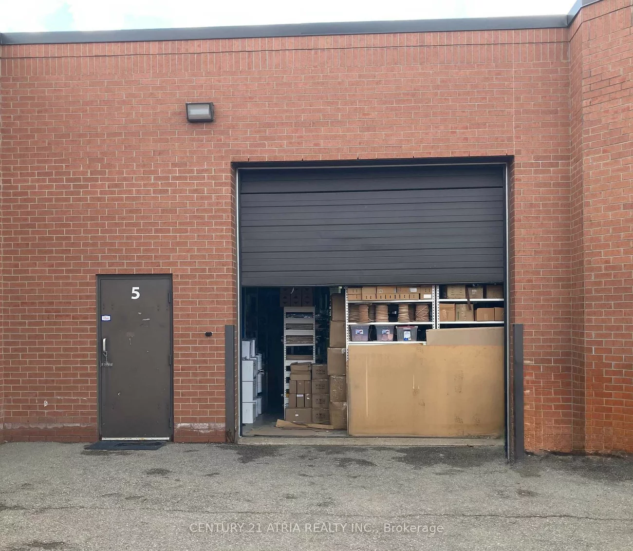 40, Kodiak, York University Heights, Toronto