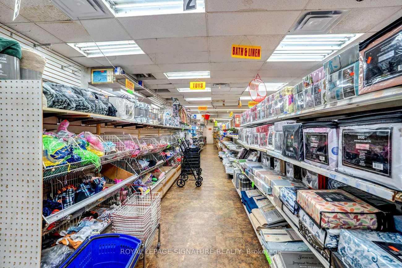 1180, St. Clair, Corso Italia-Davenport, Toronto