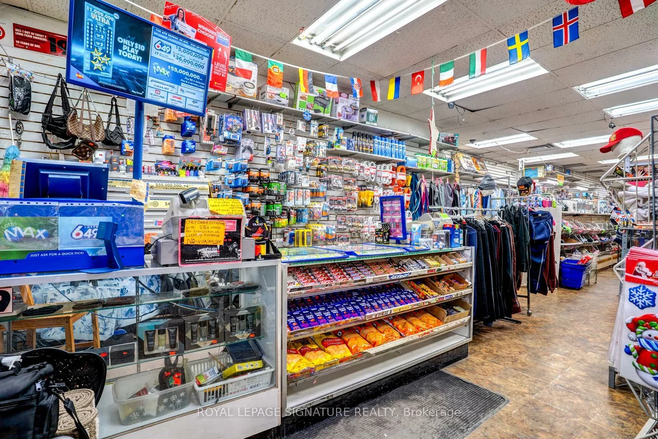 1180, St. Clair, Corso Italia-Davenport, Toronto