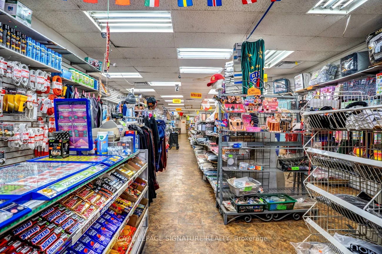 1180, St. Clair, Corso Italia-Davenport, Toronto