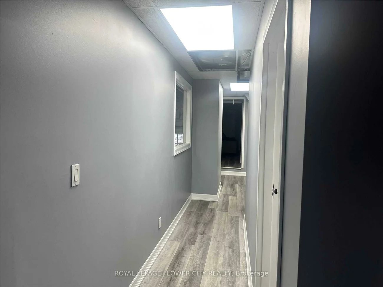 355, Rexdale, West Humber-Clairville, Toronto