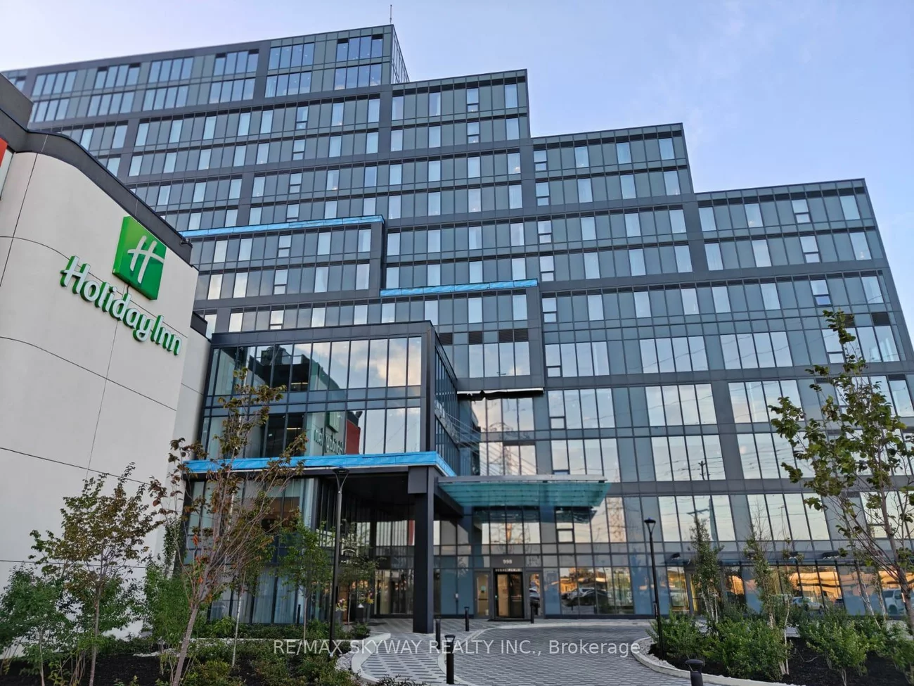 998, Martin Grove, West Humber-Clairville, Toronto
