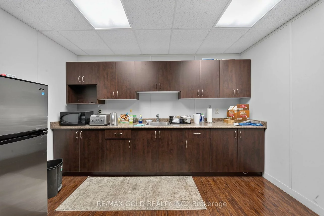 101, Westmore, West Humber-Clairville, Toronto