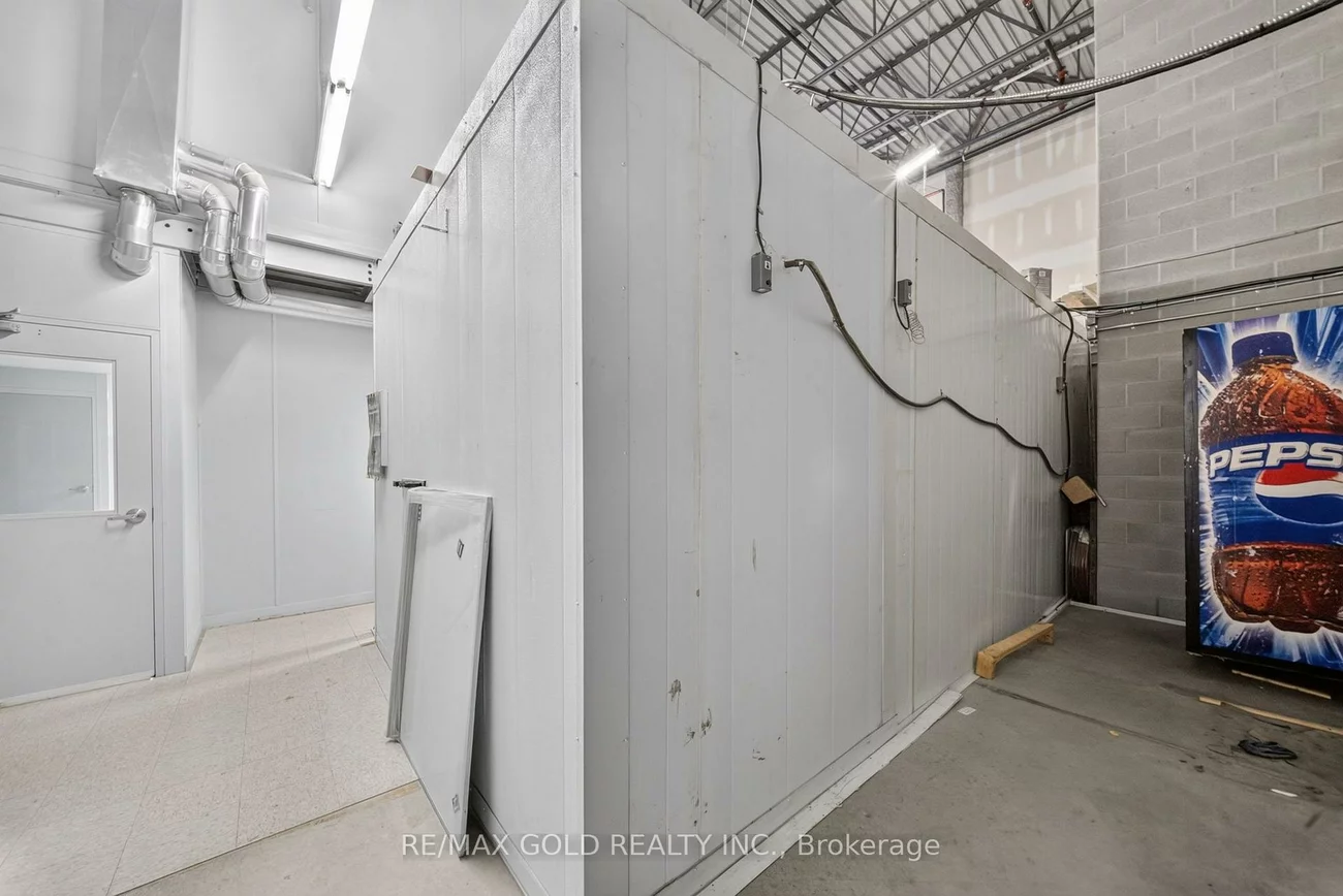 101, Westmore, West Humber-Clairville, Toronto