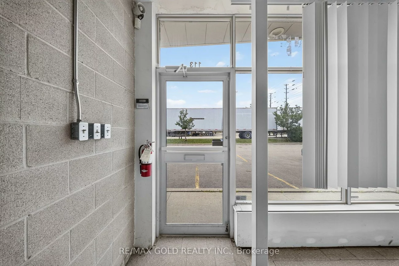 101, Westmore, West Humber-Clairville, Toronto