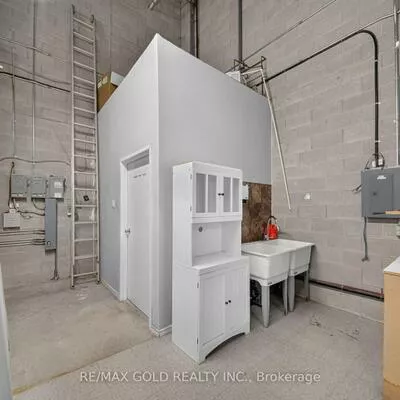 Commercial for sale, 101, Westmore, West Humber-Clairville, Toronto