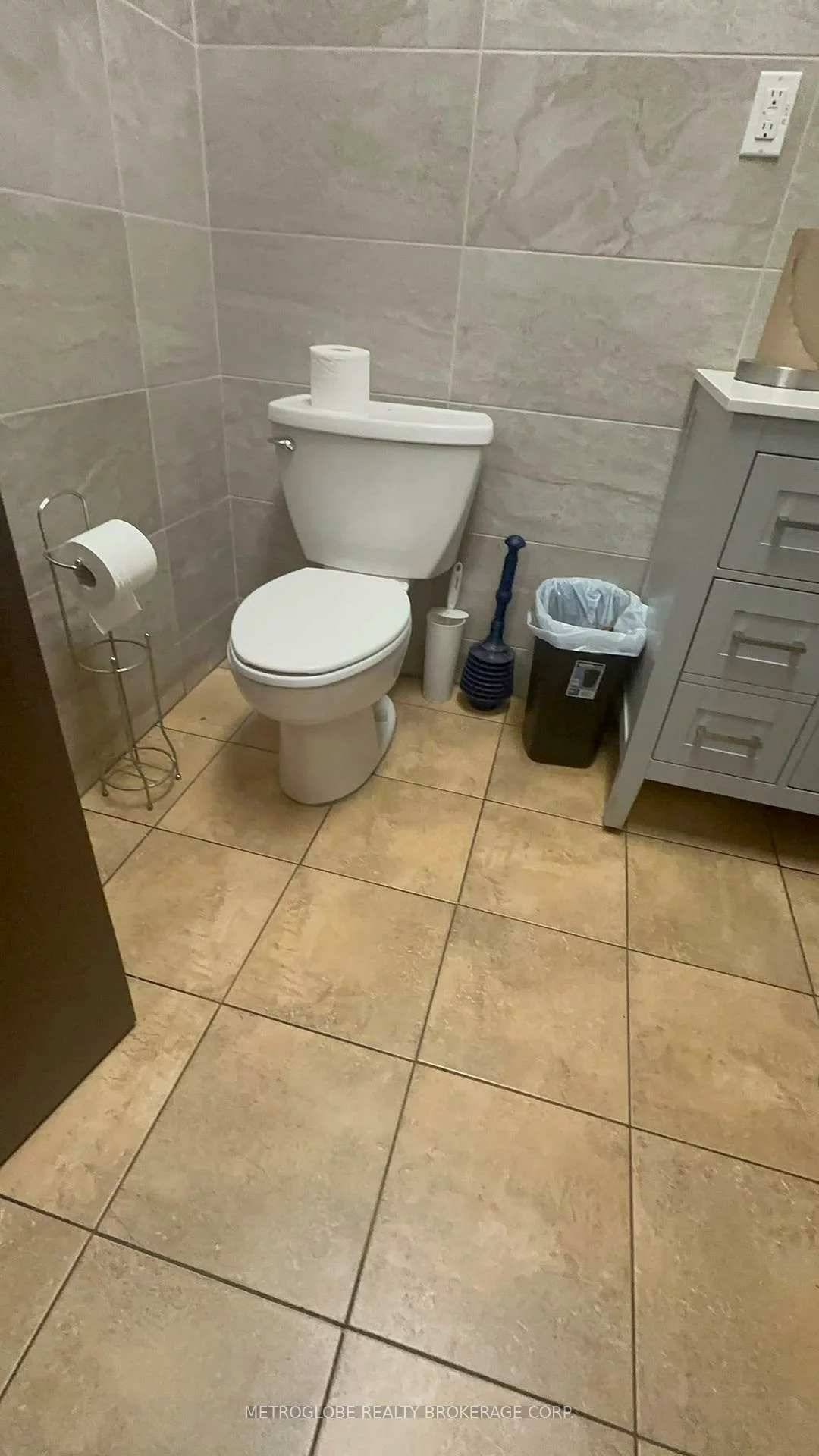 16, Sheffield, Brookhaven-Amesbury, Toronto