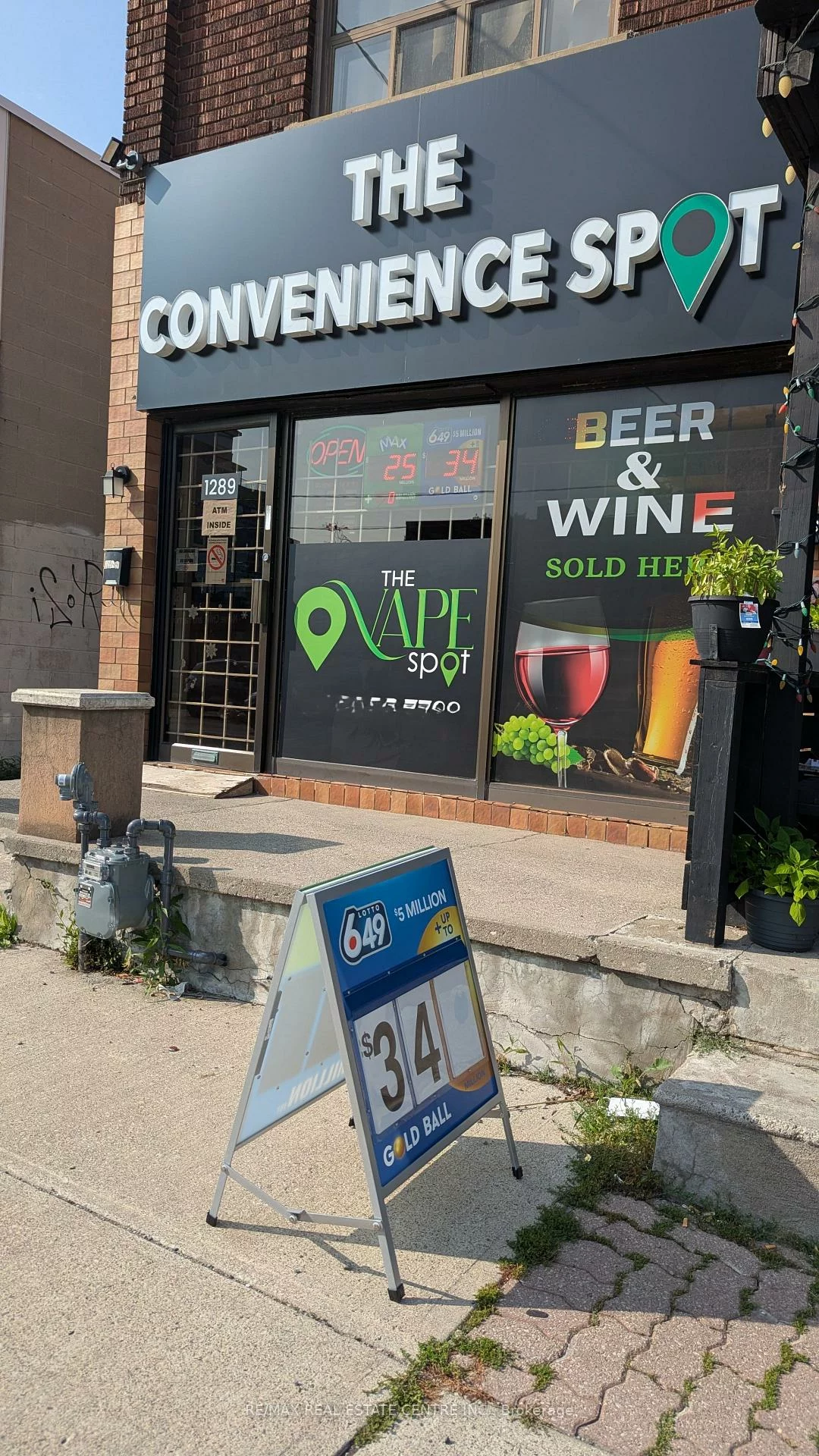 1289, Weston, Mount Dennis, Toronto