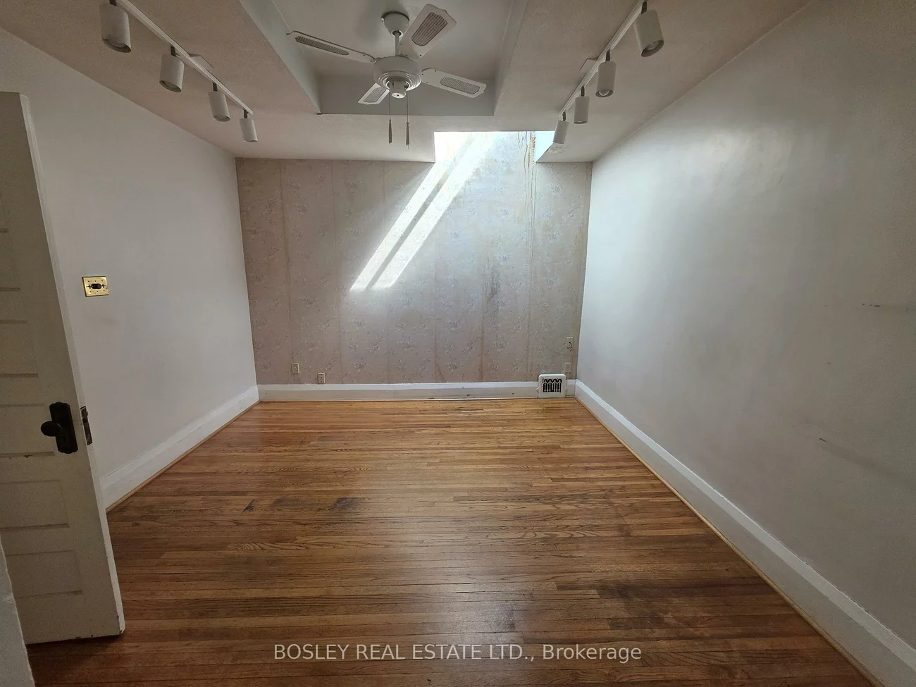 21, St. John's, Junction Area, Toronto