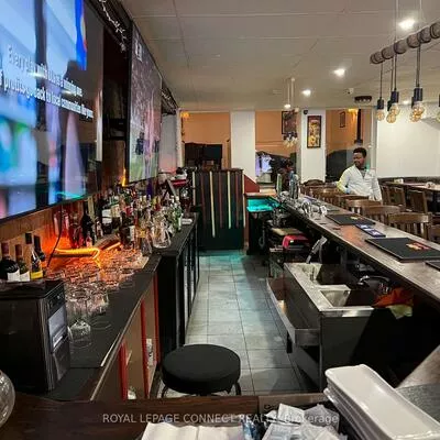 Commercial for sale, 965, Bloor, Dovercourt-Wallace Emerson-Junction, Toronto