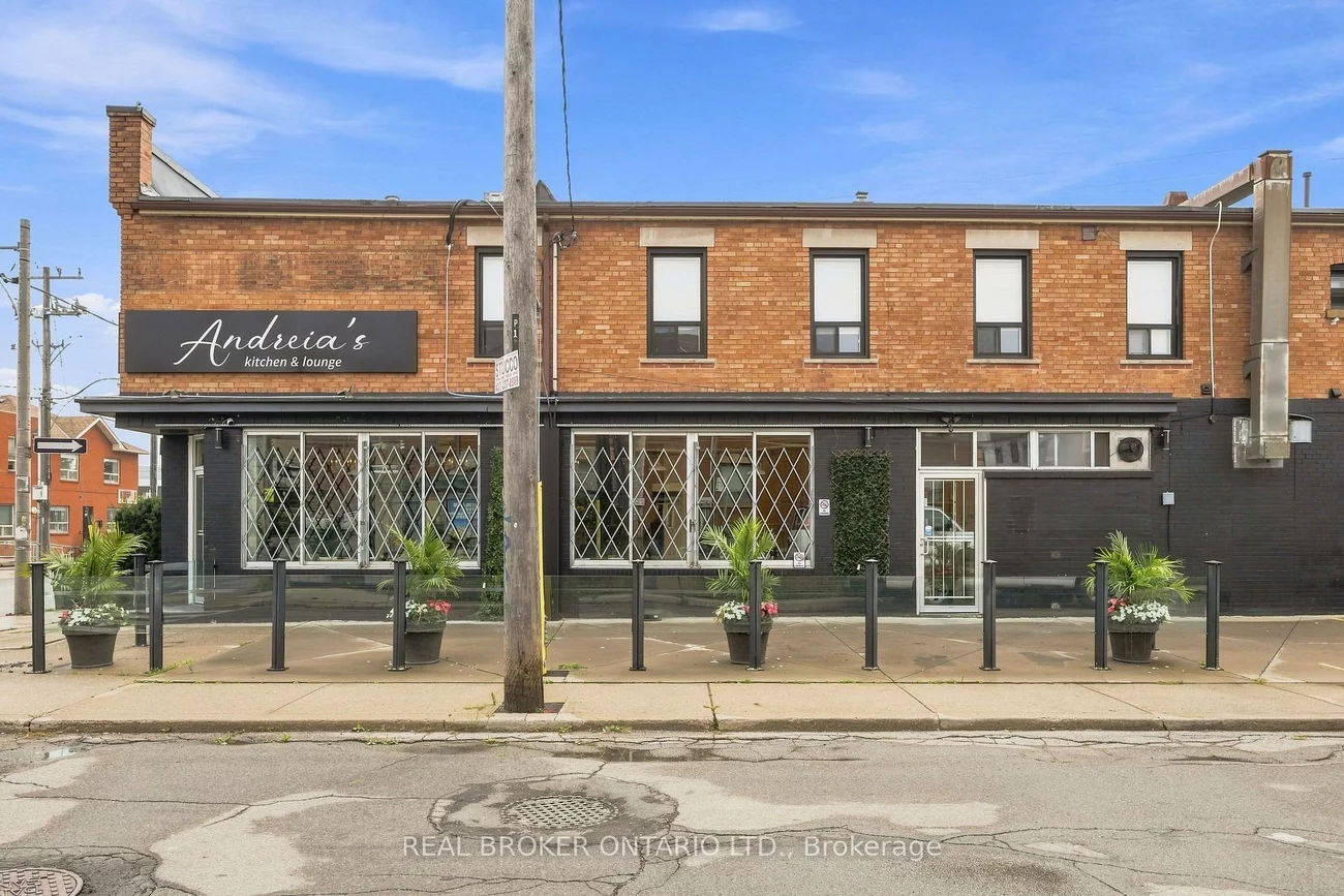 1438A, Dufferin, Dovercourt-Wallace Emerson-Junction, Toronto