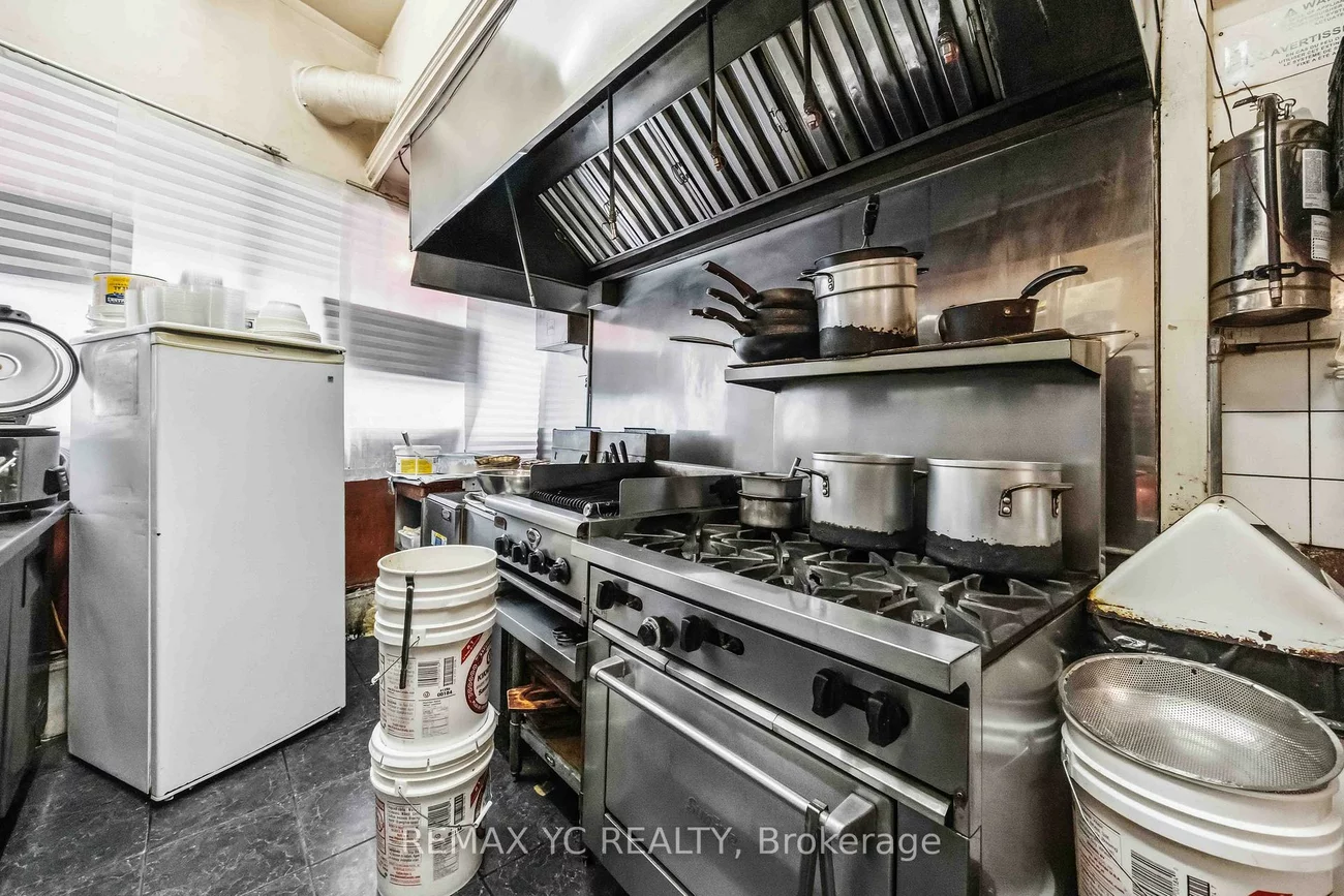 293, Roncesvalles, Roncesvalles, Toronto