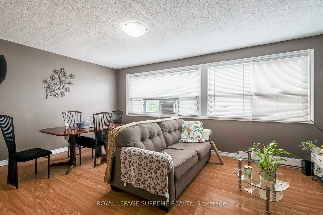 1671, St Clair, Weston-Pellam Park, Toronto