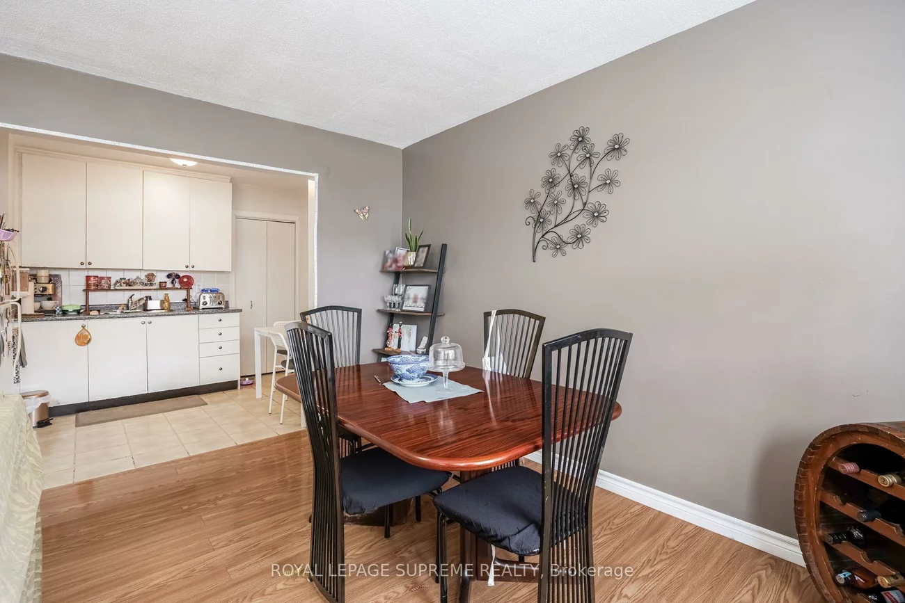 1671, St Clair, Weston-Pellam Park, Toronto