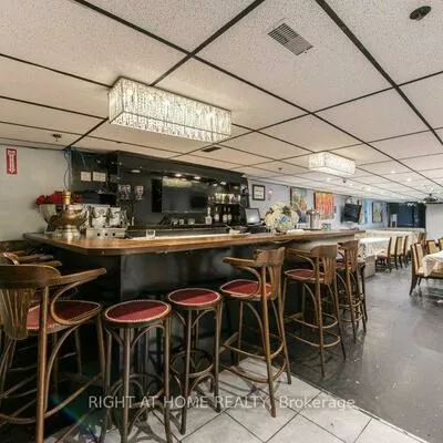 Commercial for sale, 812, Bloor, Dovercourt-Wallace Emerson-Junction, Toronto