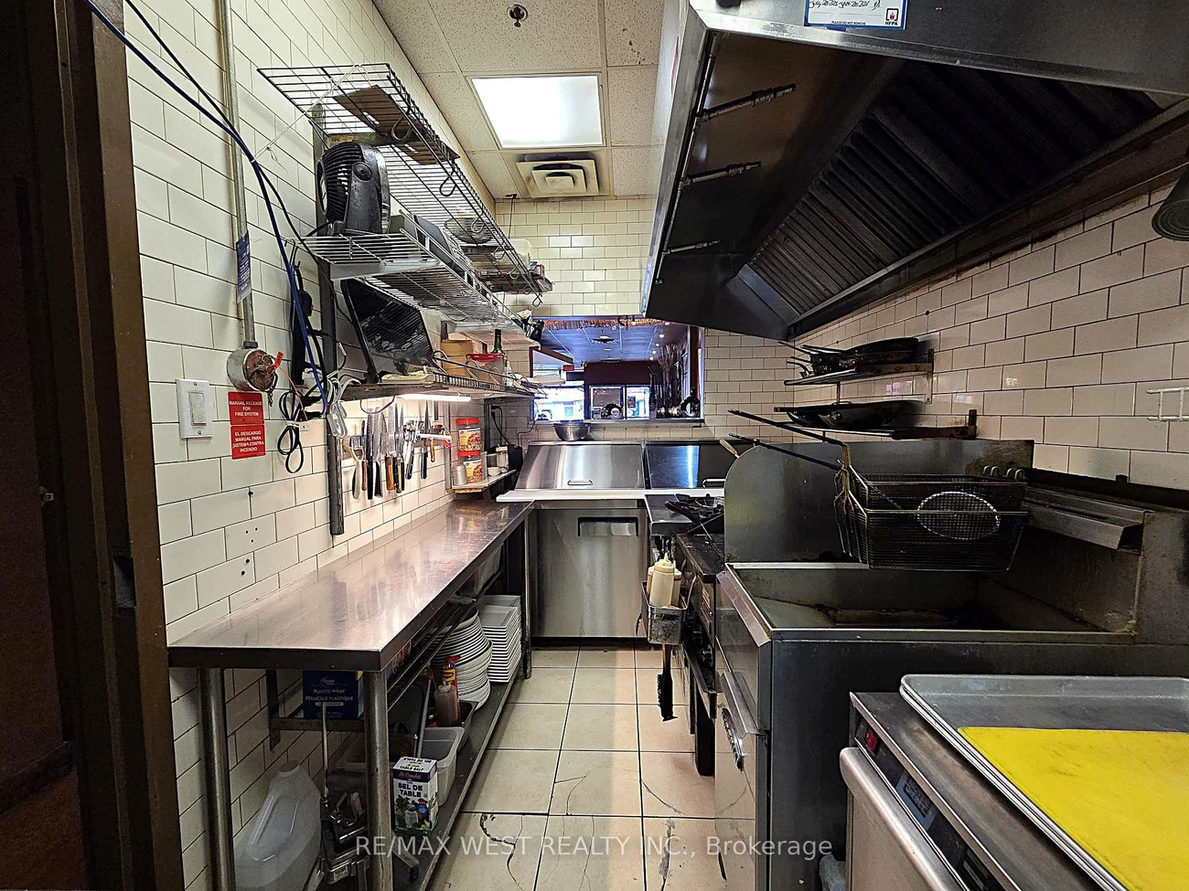4906, Dundas, Islington-City Centre West, Toronto