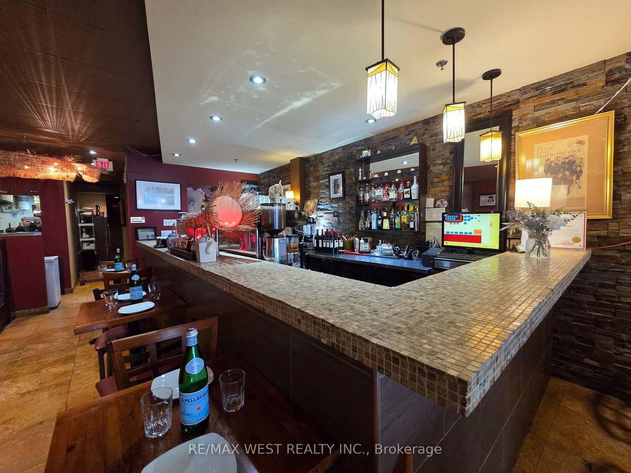 4906, Dundas, Islington-City Centre West, Toronto