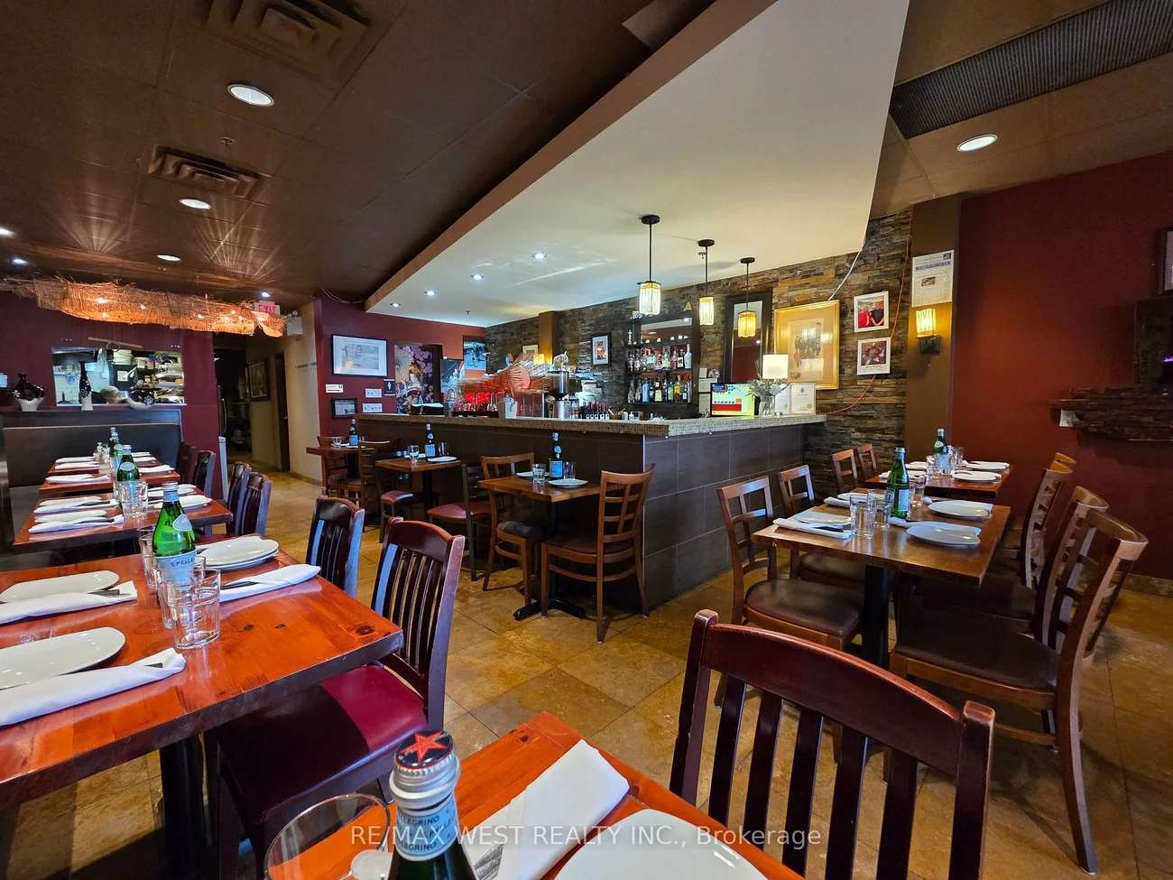4906, Dundas, Islington-City Centre West, Toronto
