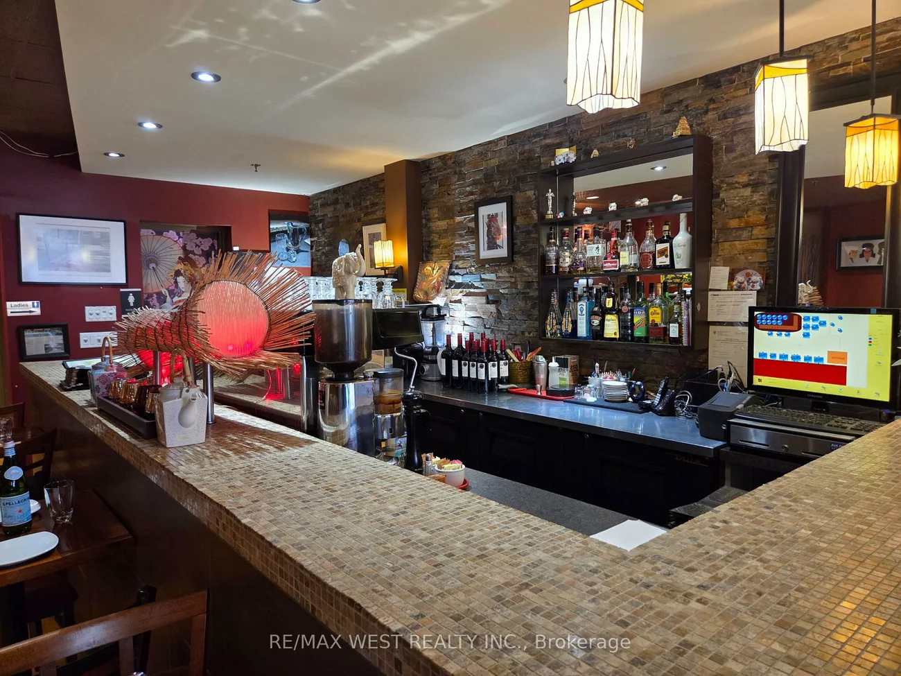 4906, Dundas, Islington-City Centre West, Toronto