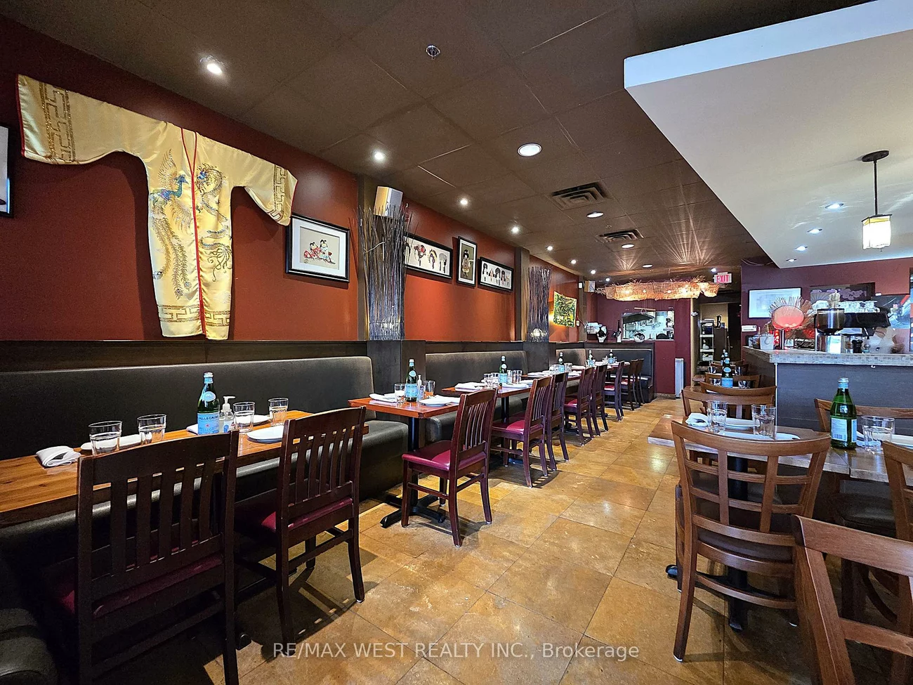 4906, Dundas, Islington-City Centre West, Toronto