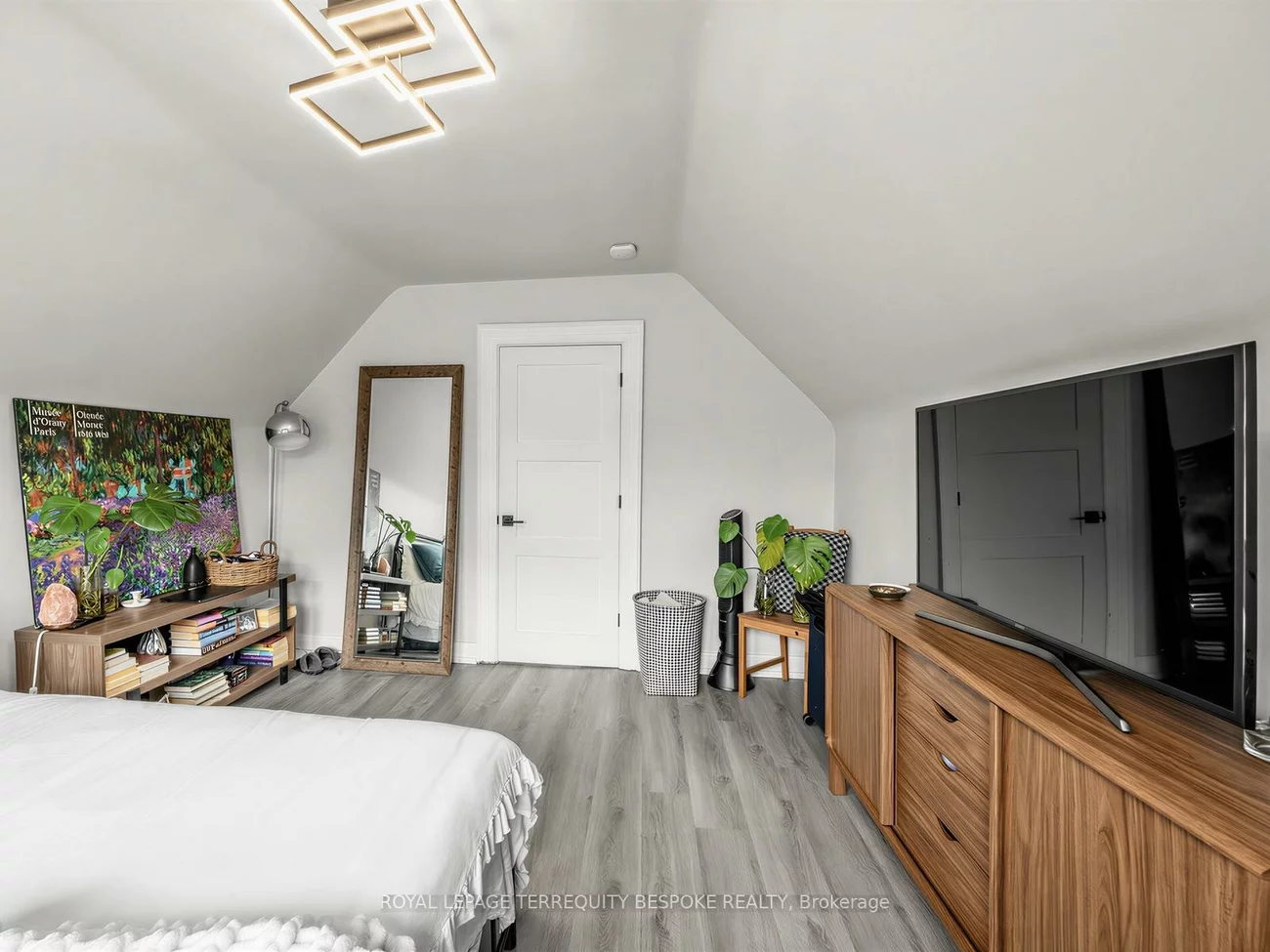 505, Parkside, High Park-Swansea, Toronto