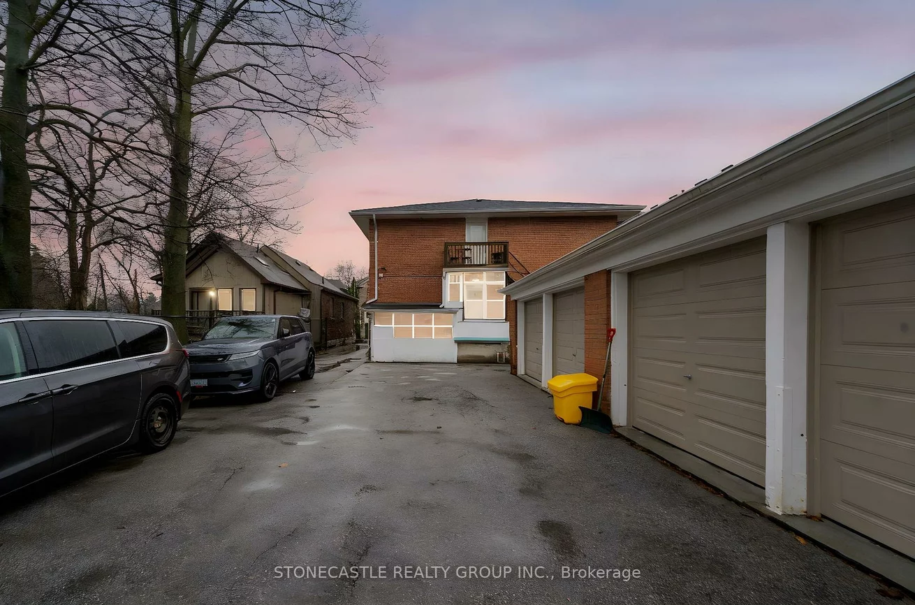 55, Thirty Eighth, Long Branch, Toronto