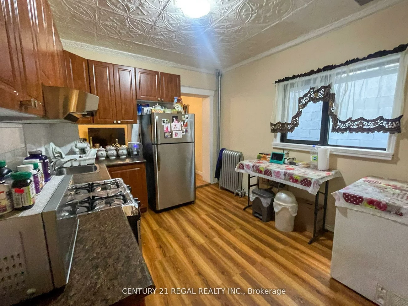 1281, Queen, South Parkdale, Toronto