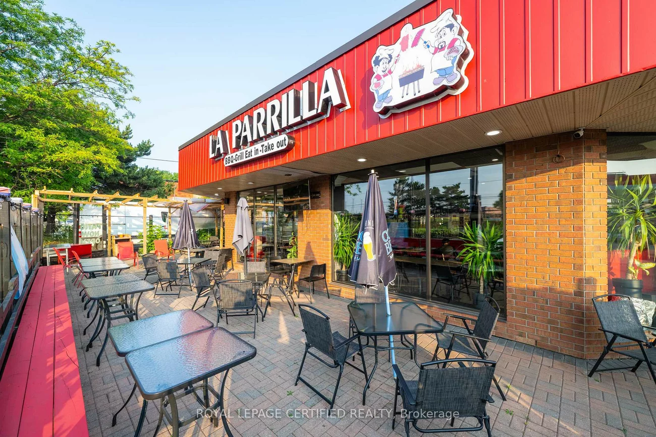 5025, Steeles, Humber Summit, Toronto