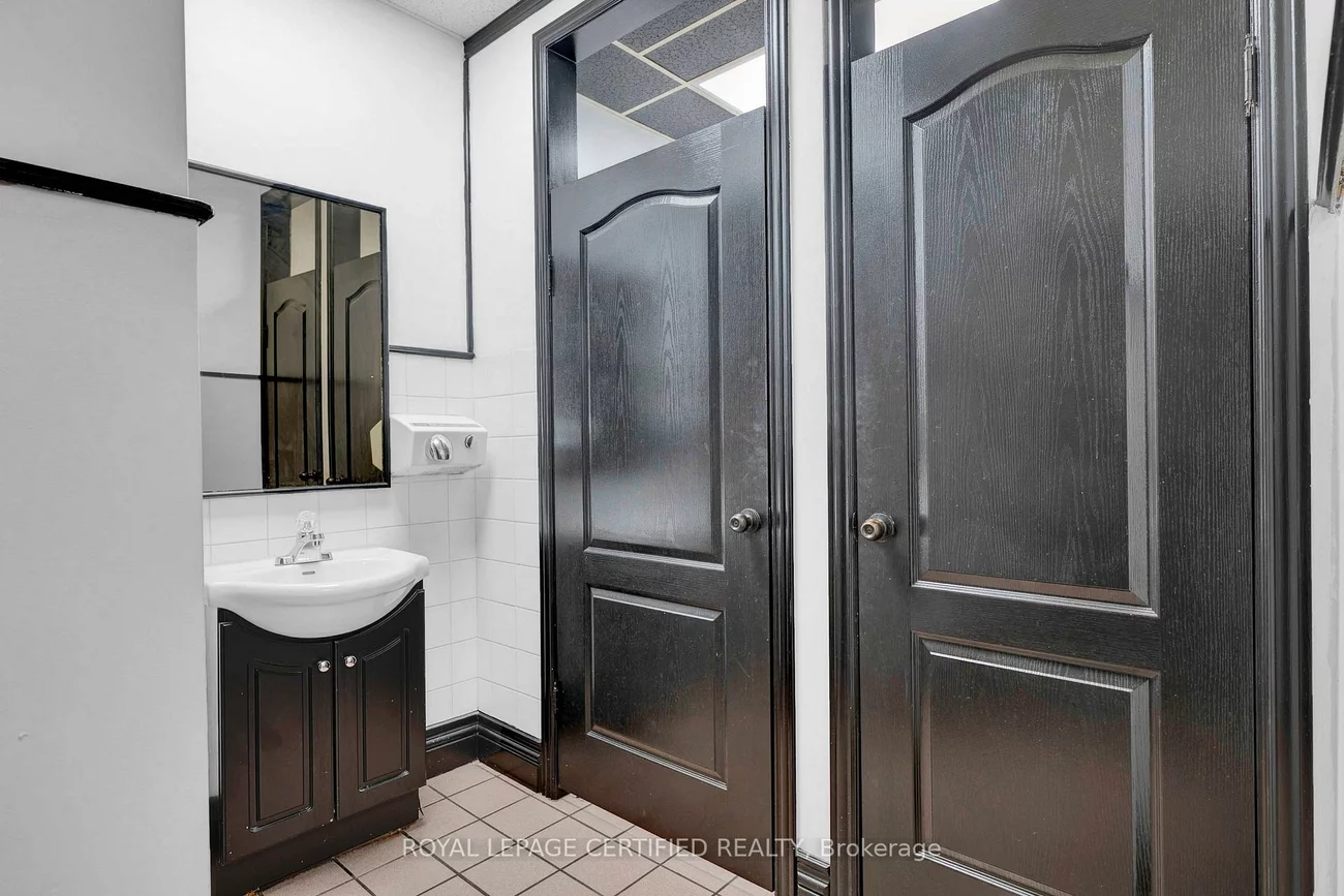 5025, Steeles, Humber Summit, Toronto