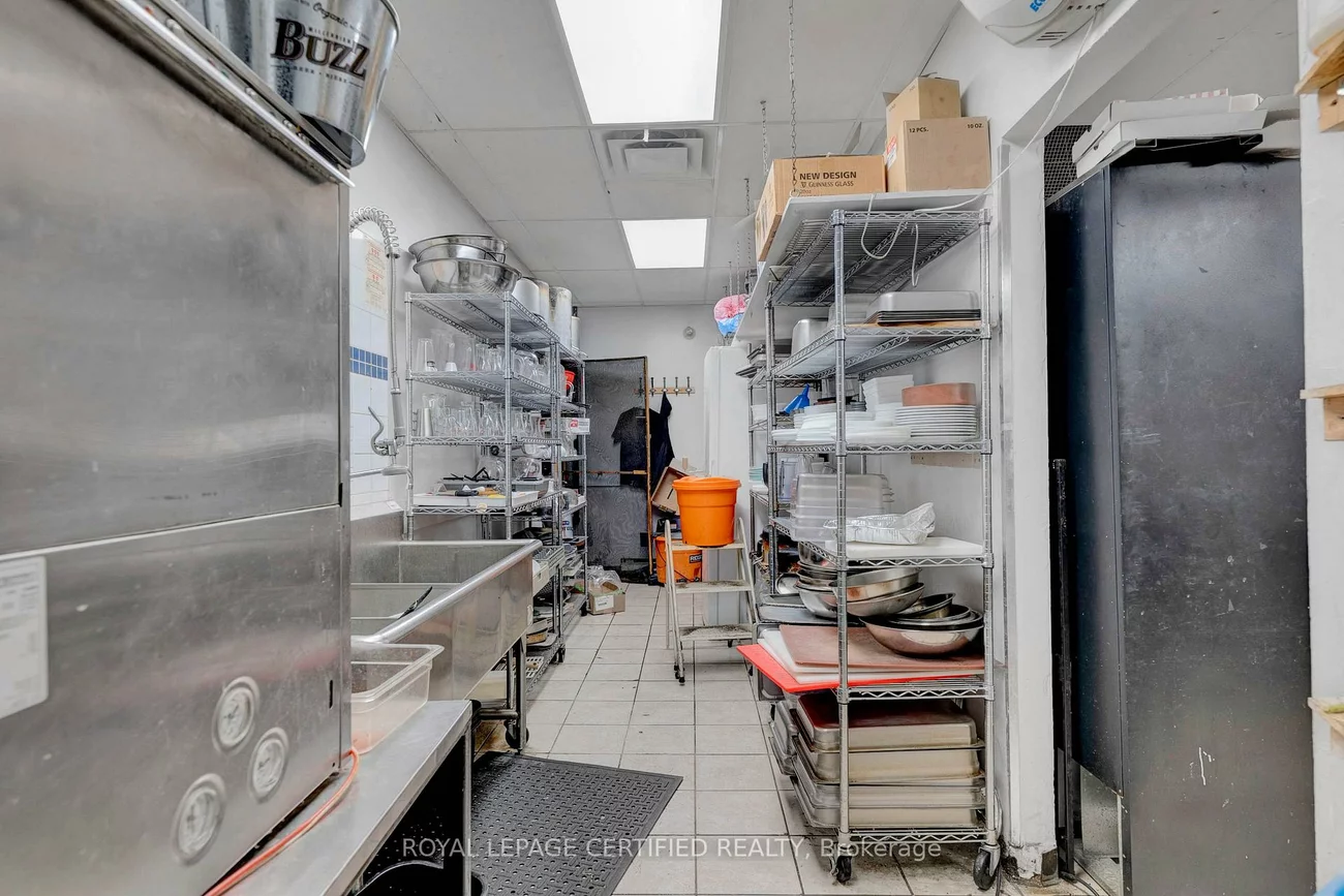 5025, Steeles, Humber Summit, Toronto