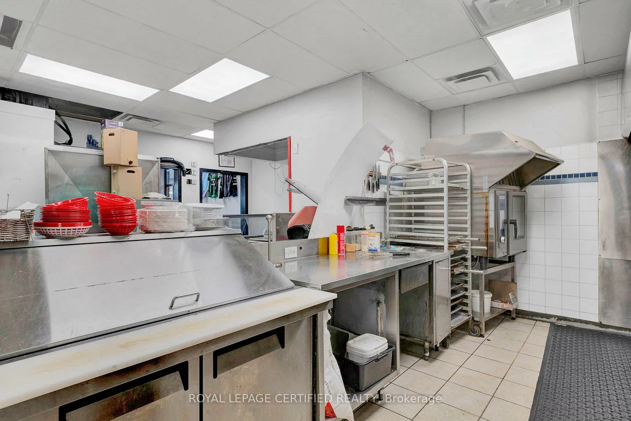 5025, Steeles, Humber Summit, Toronto