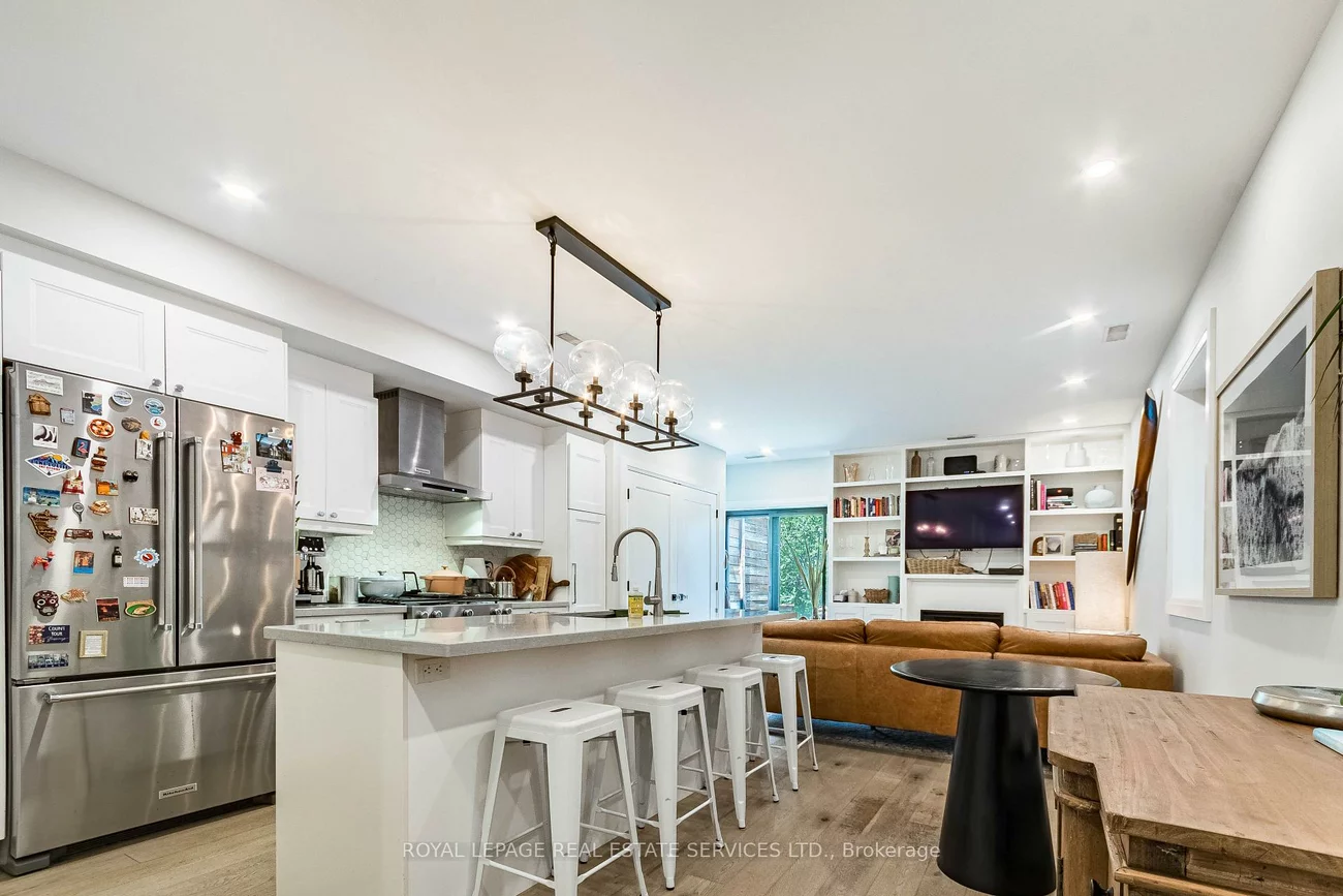 238, Garden, High Park-Swansea, Toronto