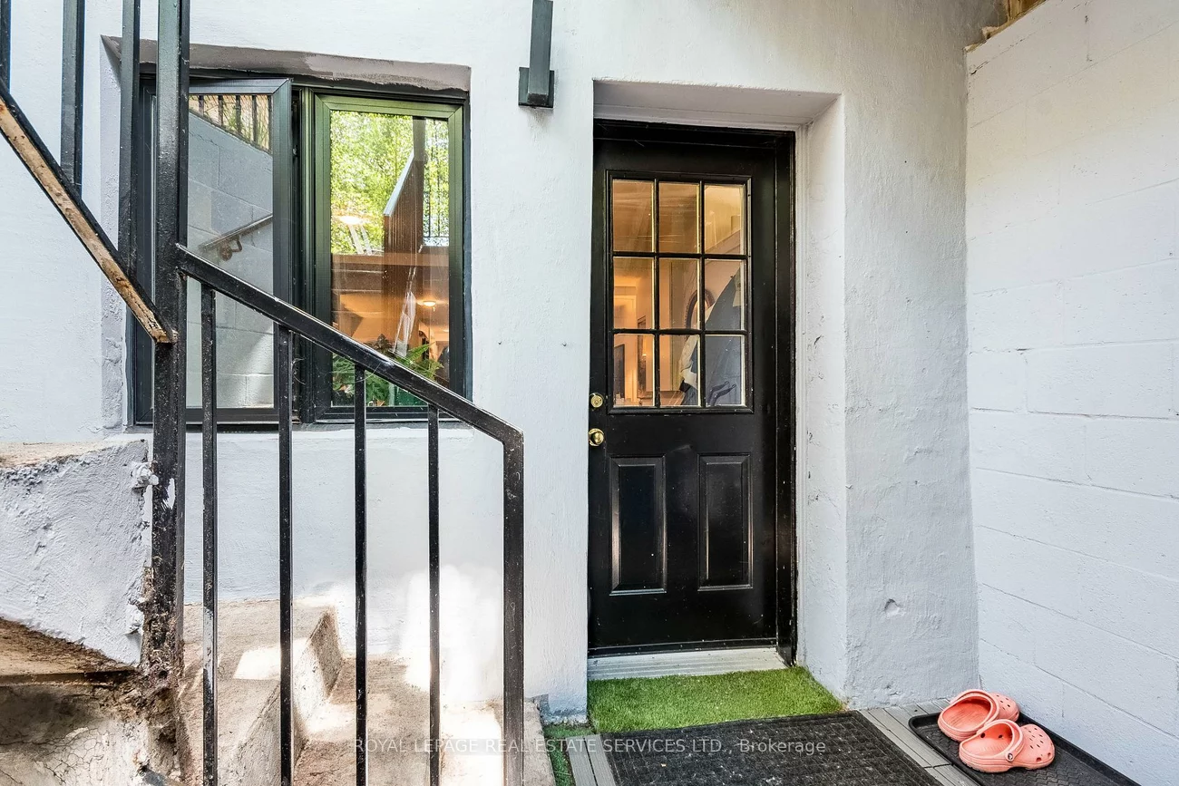238, Garden, High Park-Swansea, Toronto