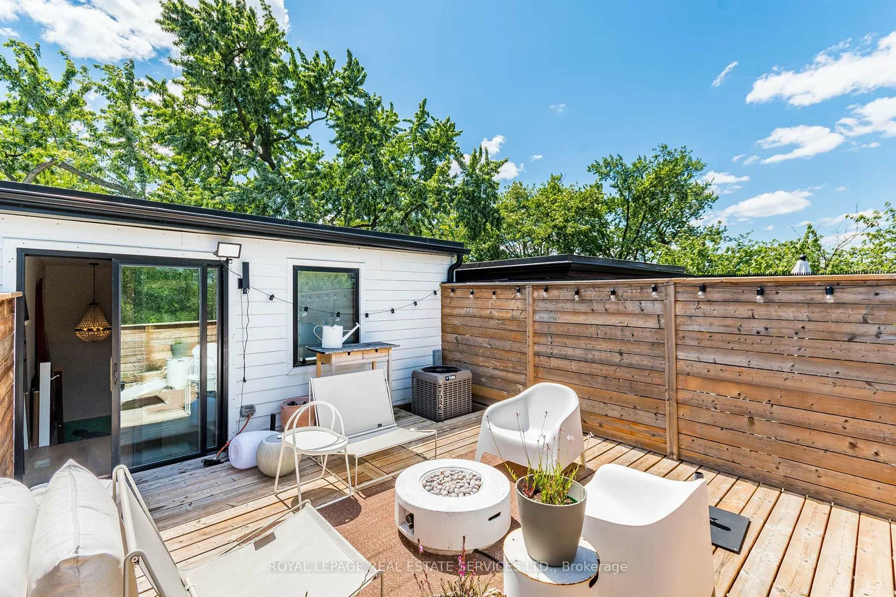 238, Garden, High Park-Swansea, Toronto