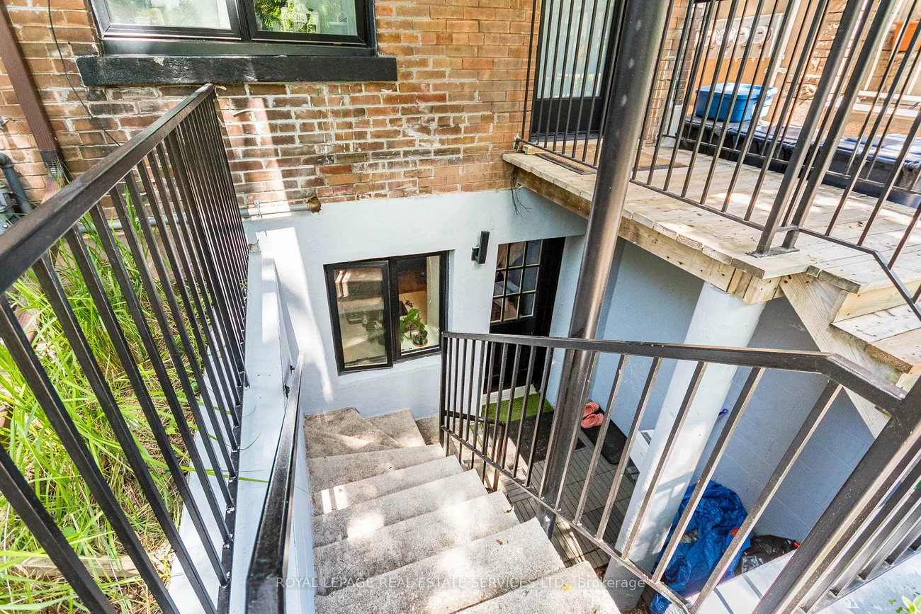 238, Garden, High Park-Swansea, Toronto