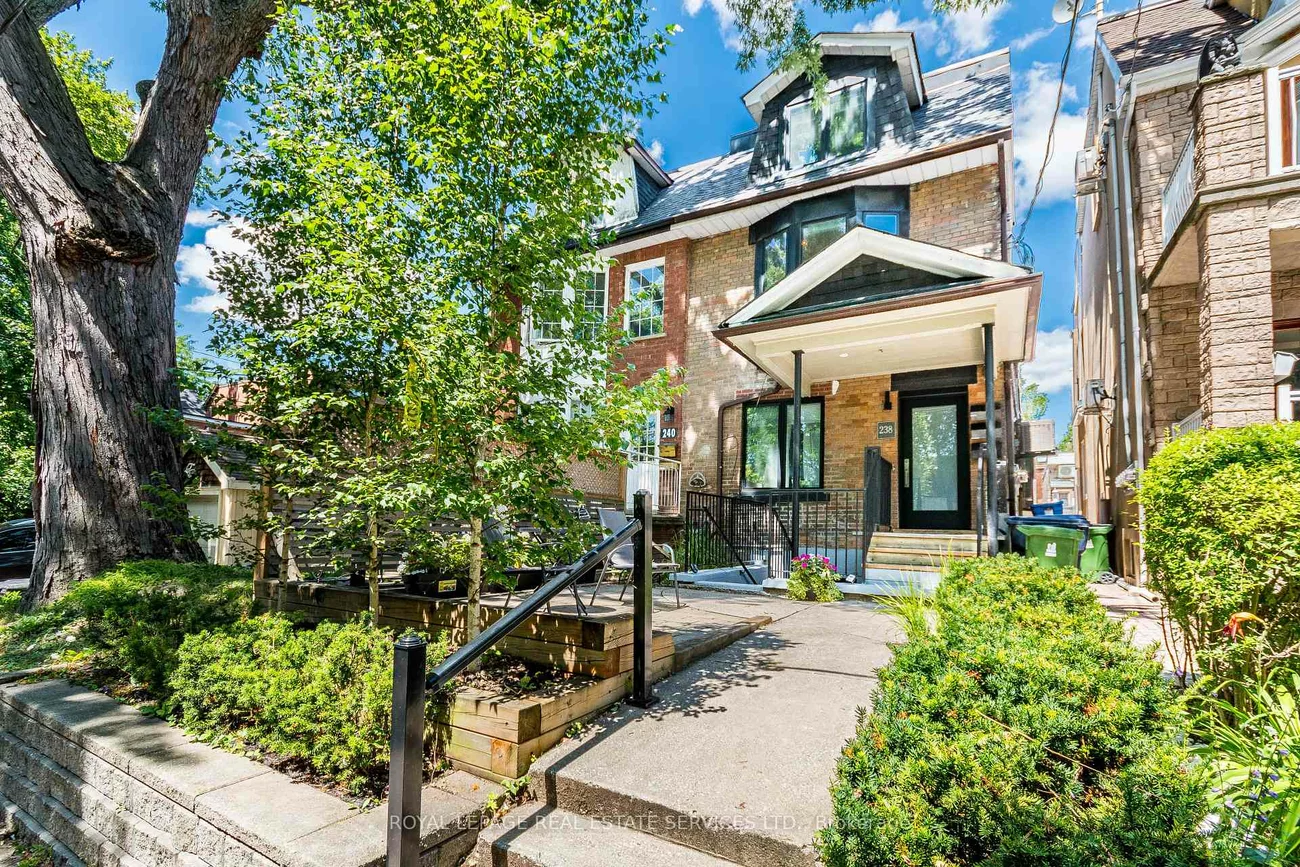 238, Garden, High Park-Swansea, Toronto