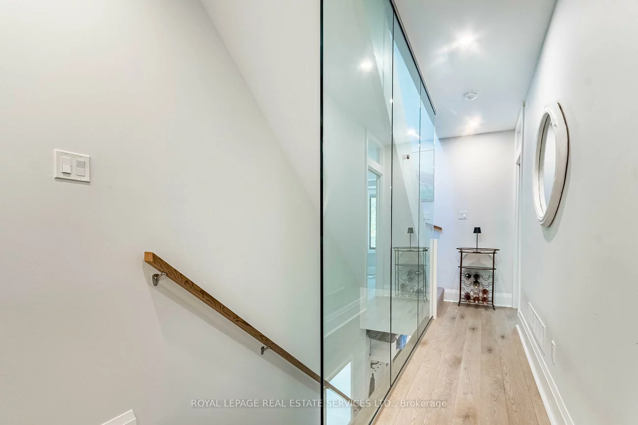 238, Garden, High Park-Swansea, Toronto