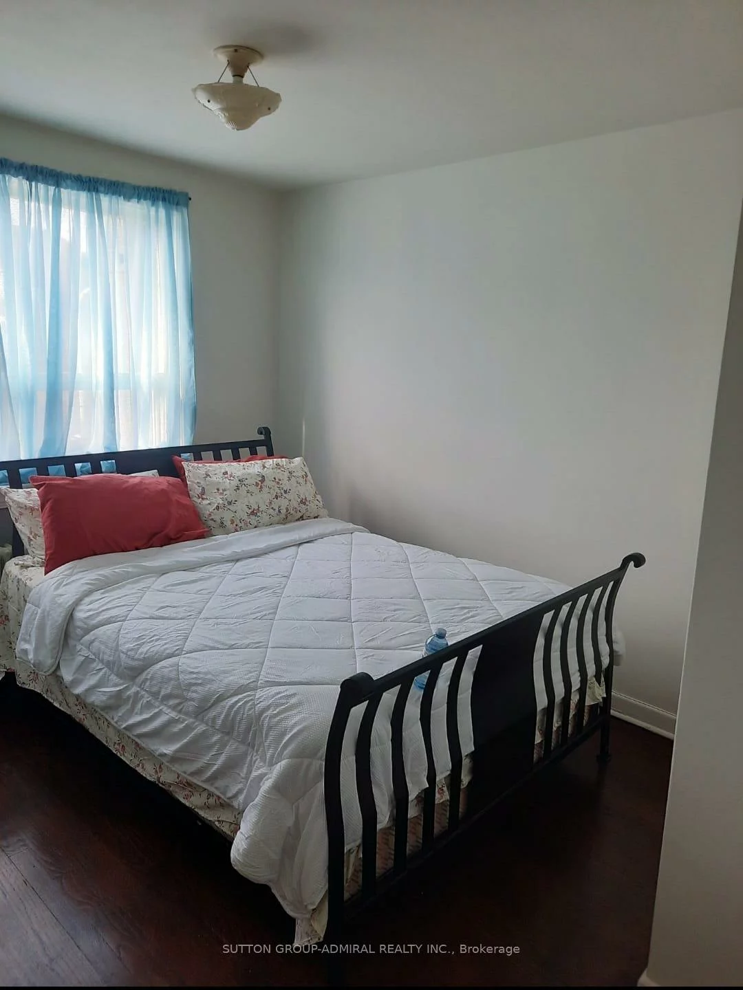 5118, Dundas, Islington-City Centre West, Toronto