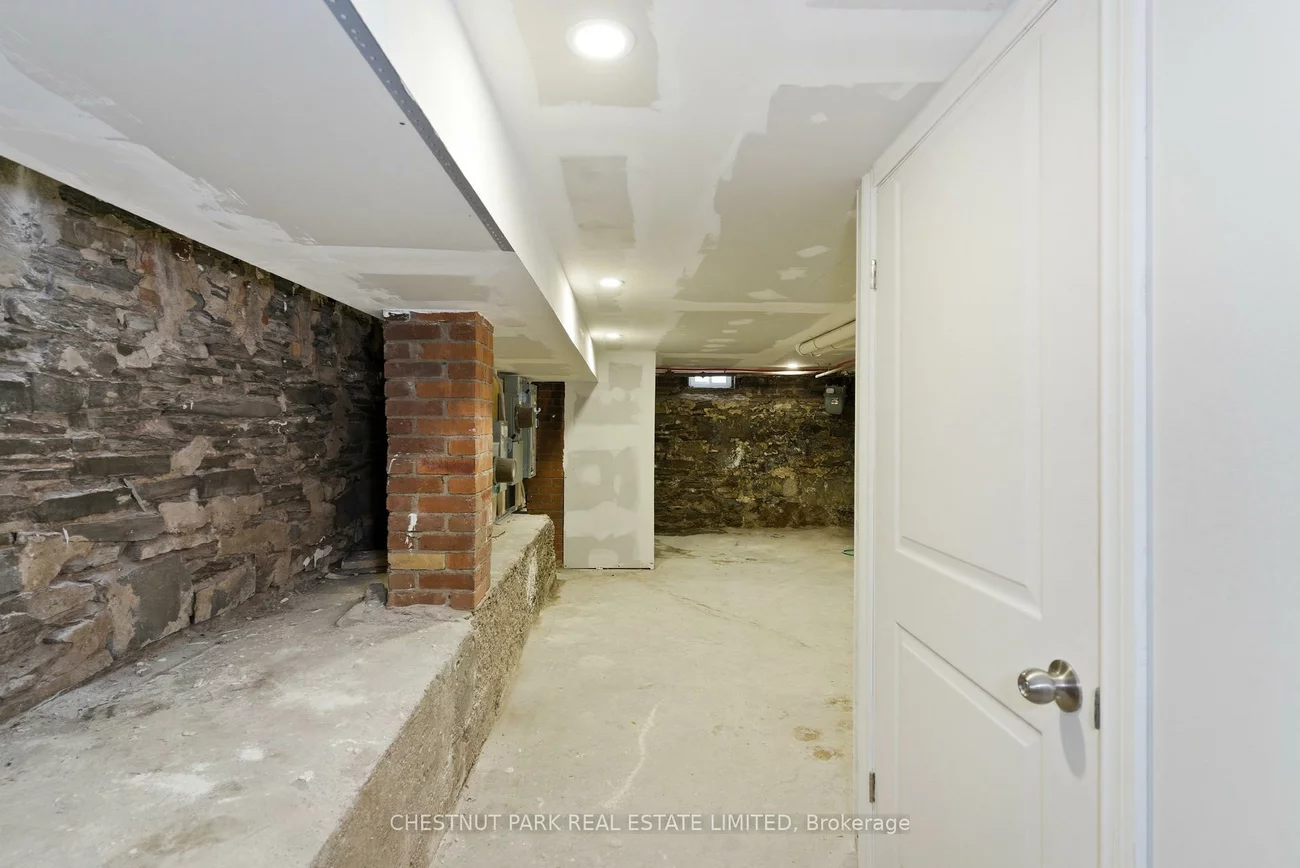 41, Roncesvalles, Roncesvalles, Toronto