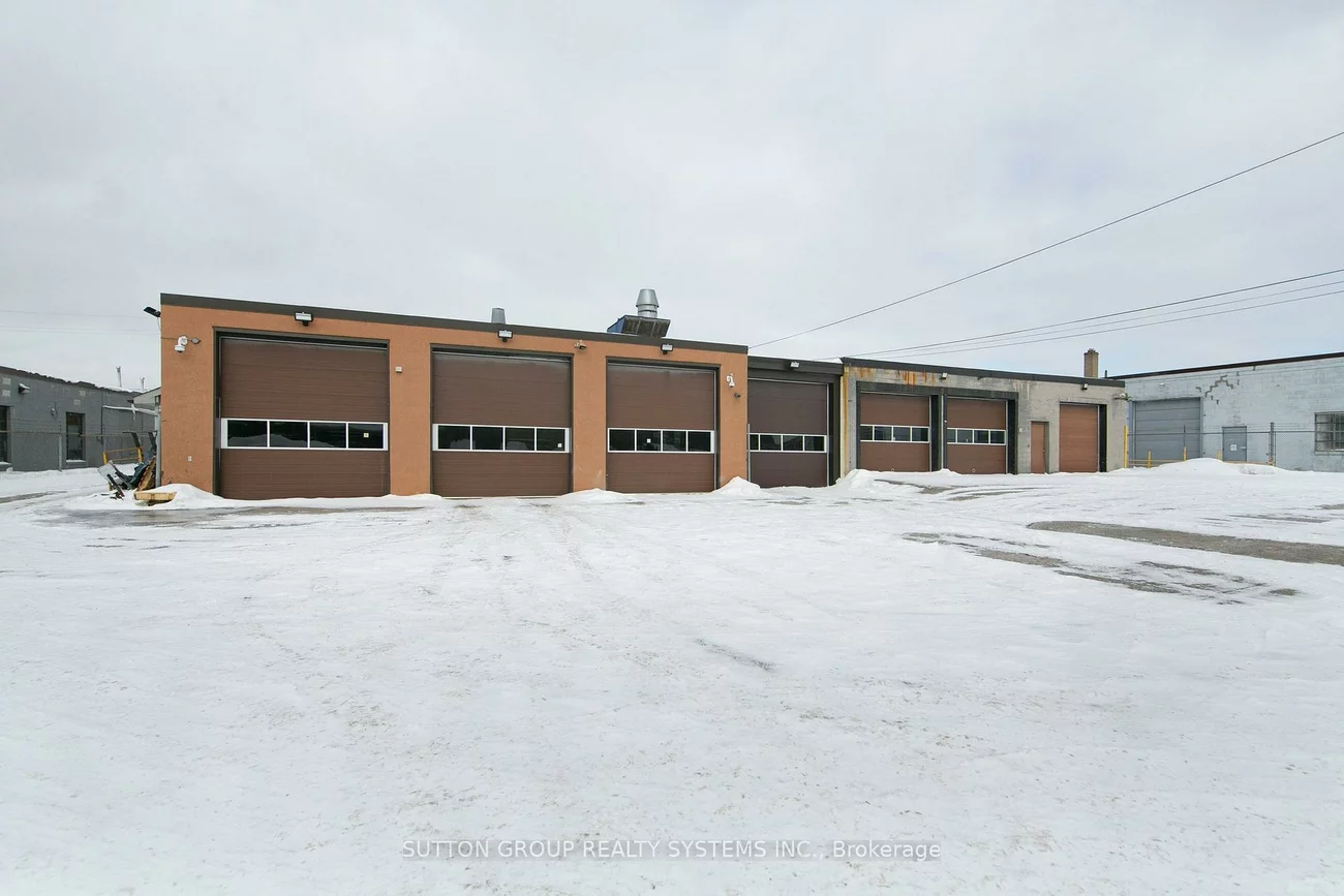 25 & 29, Milford, Brookhaven-Amesbury, Toronto