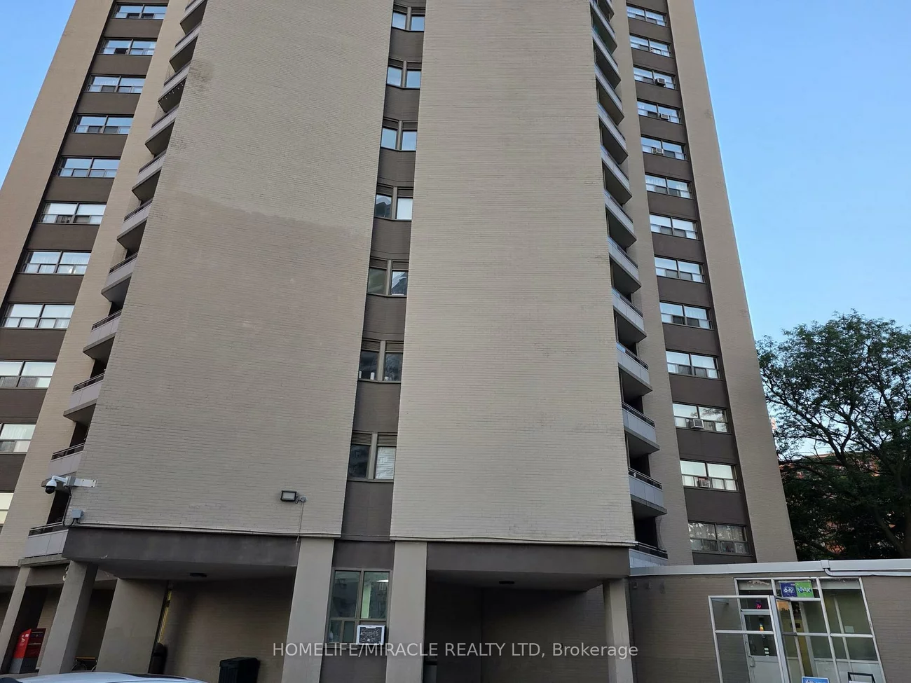 380, Dixon, Kingsview Village-The Westway, Toronto