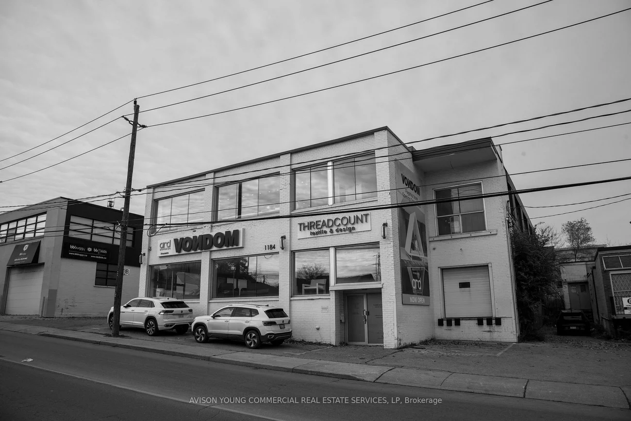 1184, Castlefield, Briar Hill-Belgravia, Toronto