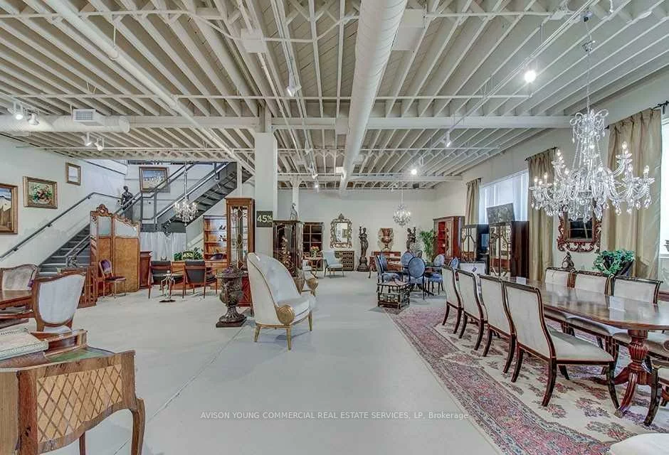 1184, Castlefield, Briar Hill-Belgravia, Toronto