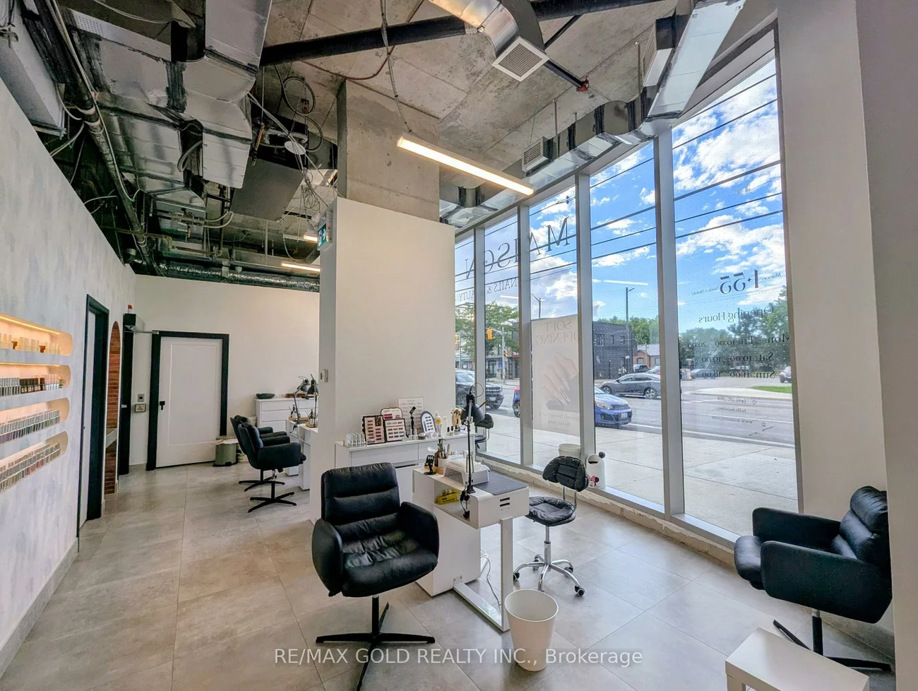 691, The Queensway, Stonegate-Queensway, Toronto